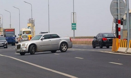 Mức phạt xe ô tô quay đầu xe tại nơi cấm quay đầu xe